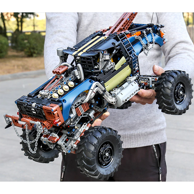 Remote Controlled Apocalypse Truck 1507pcs