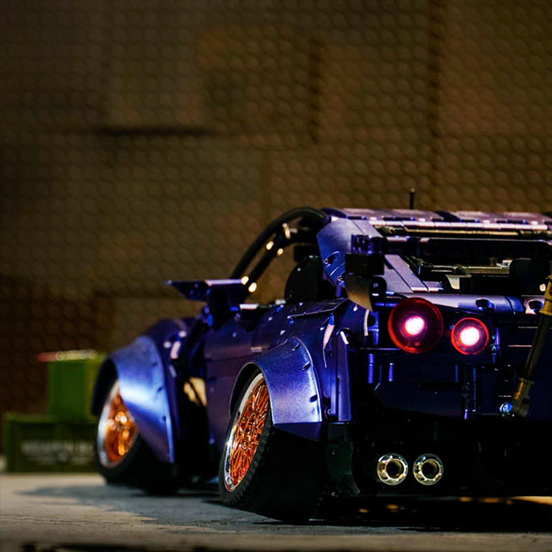 Limited Edition Stanced R35 Godzilla 2389pcs